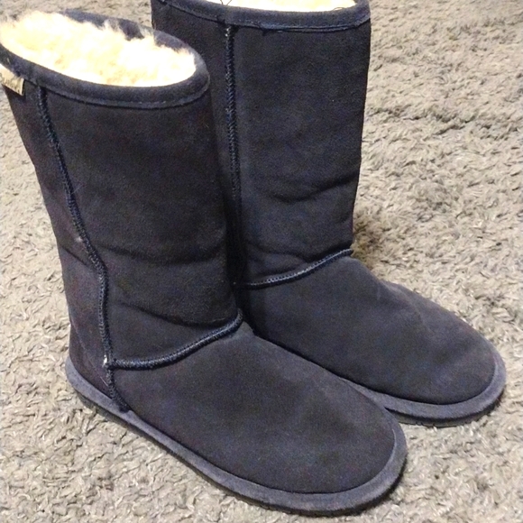 BearPaw Shoes - Bearpaw Tall Emma Suede Boots Size 7. Worn only once for an hour inside!